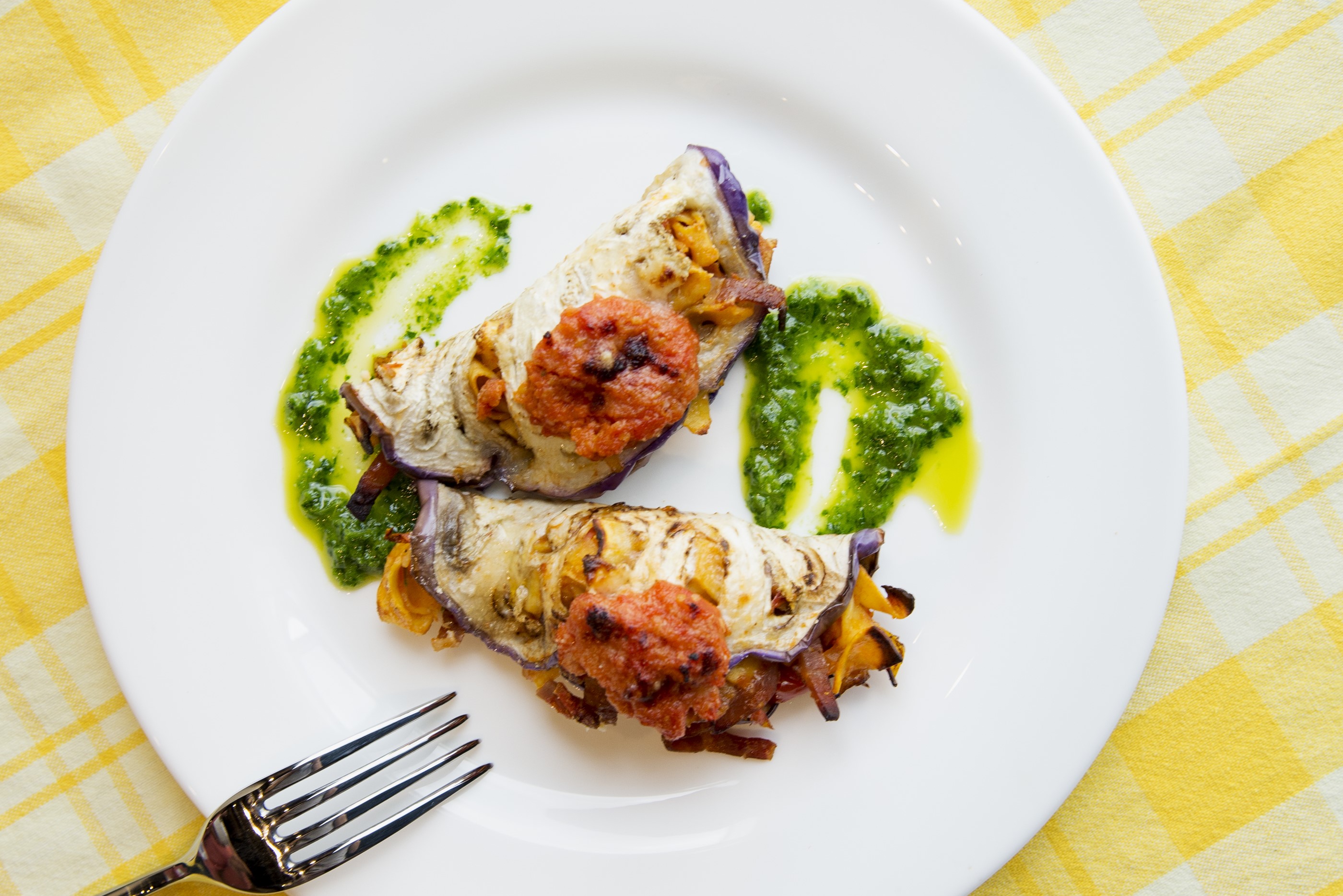 Eggplant rolls with noodles, tomato sauce and ham - Bertazzoni